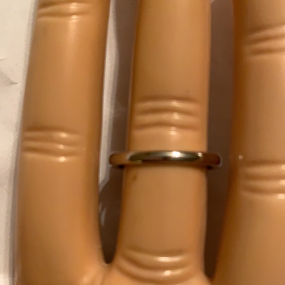 EMERALD RING, SIZE 7 - Picture 7 of 9